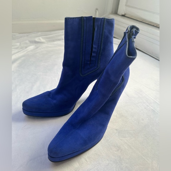 Casadei Blue Suede Leather Heeled Booties - Picture 6 of 12